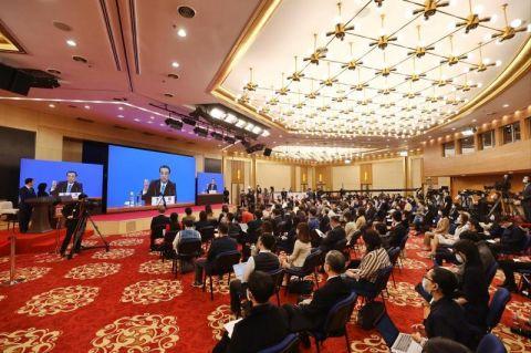 李克強：今年政府支出更多向民生領(lǐng)域傾斜，特別是義務教育和基本醫(yī)療